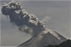 Lire la suite à propos de l’article January 06, 2020. EN . Indonesia : Merapi , Kamchatka : Klyuchevskoy , Ecuador : Sangay , Guatemala : Fuego , Mexico : Popocatepetl .