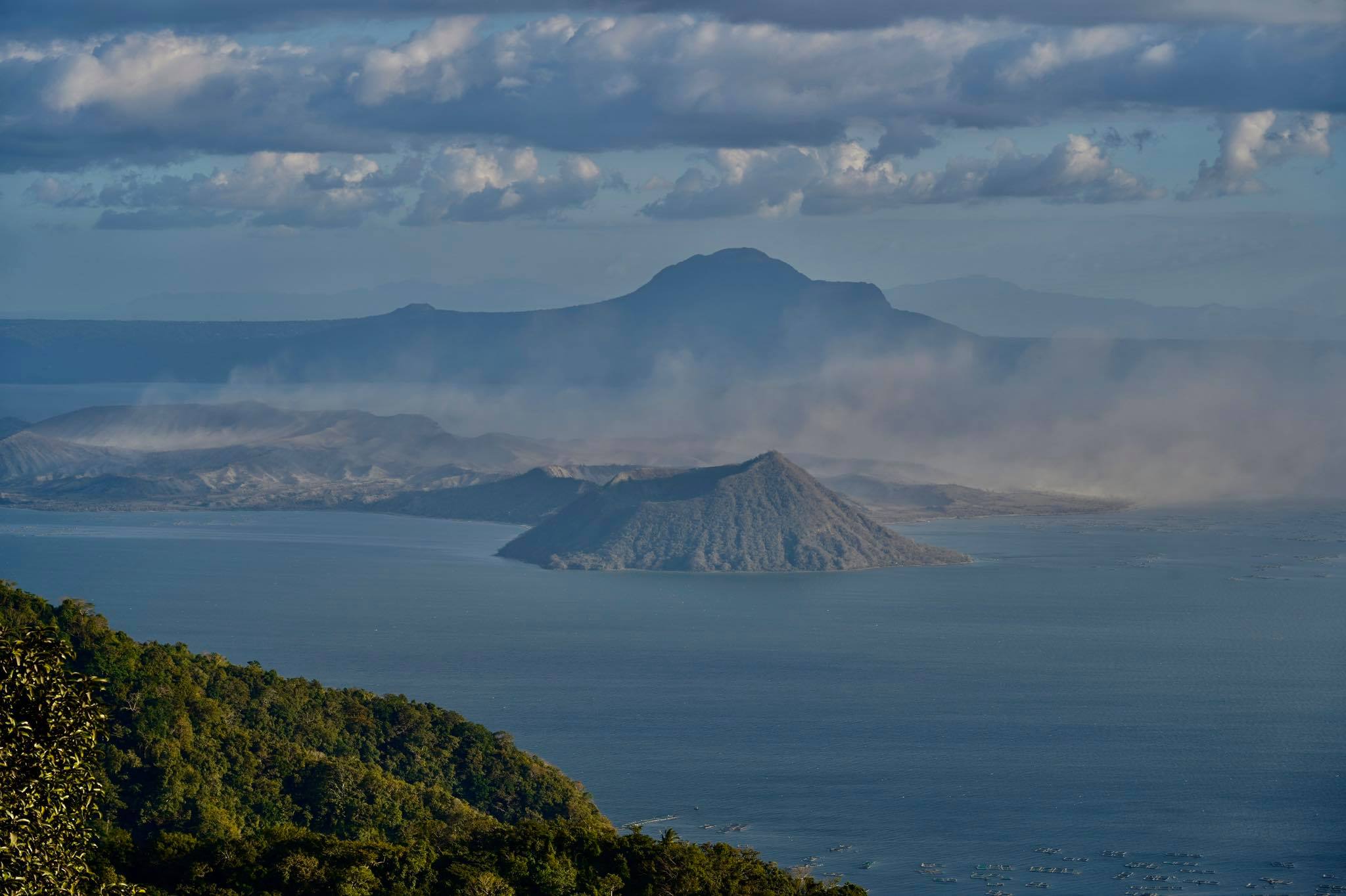 You are currently viewing January 29, 2020. EN . Philippines : Taal , Costa Rica : Rincon de la Vieja , Italy / Sicily : Etna , Alaska : Shishaldin .