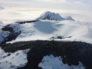 Lire la suite à propos de l’article 27 Fevrier 2020. FR . Alaska : Great Sitkin , Islande : Thornbjorn / Grindavík , Japon : Sakurajima , Colombie : Chiles / Cerro Negro .
