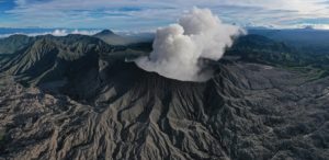 Lire la suite à propos de l’article March 23, 2020. EN. Indonesia : Dukono , Chile : Nevados of Chillan , Ecuador : Sangay , Philippines : Taal / Mayon / Kanlaon .