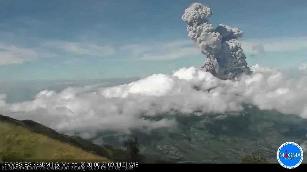 Lire la suite à propos de l’article Lundi 22 Juin 2020. FR. Indonésie : Merapi , Alaska : Veniaminof , Russie / Iles Kouriles : Ebeko , La Réunion : Piton de la Fournaise , Philippines : Kanlaon , Nouvelle Zélande : White Island .