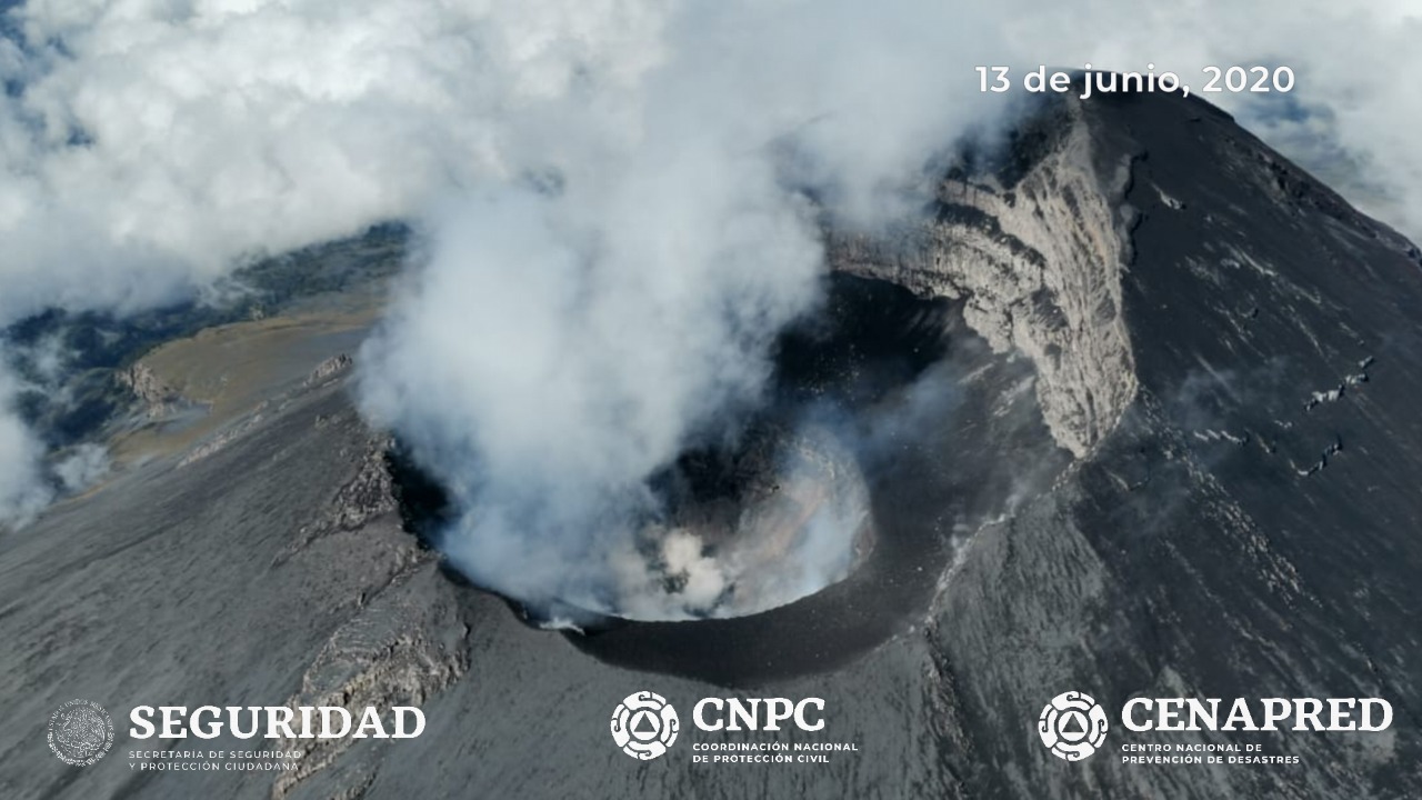 Lire la suite à propos de l’article June 15, 2020. EN. Philippines : Kanlaon / Mayon / Taal , Indonesia : Semeru , Guatemala : Fuego , Mexico : Popocatepetl .