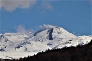 Lire la suite à propos de l’article November 21, 2020. EN. Alaska : Semisopochnoi , Indonesia : Merapi , Chile : Nevados of Chillan , Guatemala : Santiaguito .