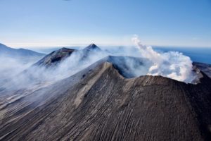 Lire la suite à propos de l’article 19 Juillet 2021 . FR . Alaska : Semisopochnoi , Indonésie : Anak Krakatau , Chili : Nevados de Chillan , Mexique : Popocatepetl .