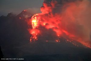 Lire la suite à propos de l’article 29 Aout 2021. FR. Alaska : Complexe Volcanique d’Atka , Alaska : Katmai , Kamchatka : Sheveluch , Hawaii : Kilauea , Italie / Sicile : Etna .