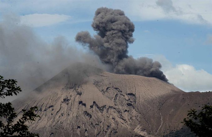 Lire la suite à propos de l’article September 02, 2021. EN. Nicaragua : Telica , United States : Yellowstone , New Zealand : White Island , Indonesia : Semeru , Ecuador : Reventador , Guatemala , Fuego .