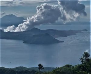Lire la suite à propos de l’article February 03 , 2022. EN. Montserrat Island , Soufriere Hills , Italy : Vulcano , Philippines : Taal , Chile : Lascar , Japan : Sakurajima .