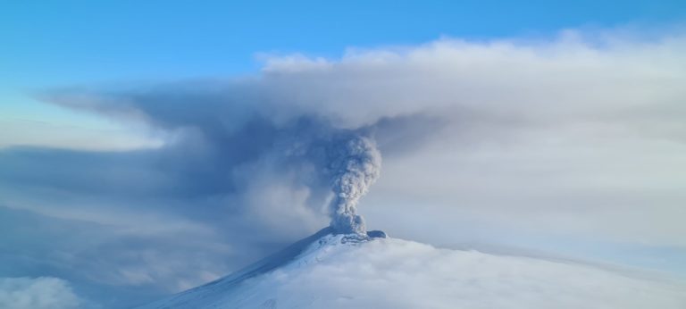 February 20, 2023. EN. Ecuador : Cotopaxi , Chile : Lascar , Colombia ...