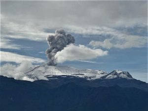 Lire la suite à propos de l’article April 30, 2023. EN. Colombia : Nevado del Ruiz , Kamchatka : Sheveluch , Ecuador : Reventador , Chile : Lascar , Guatemala : Santiaguito .