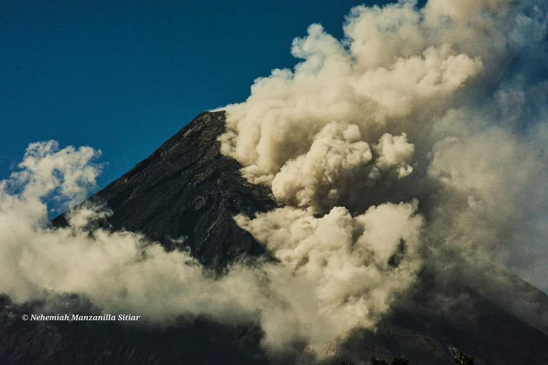 February 1 , 2021. EN . Philippines : Mayon , Indonesia : Raung