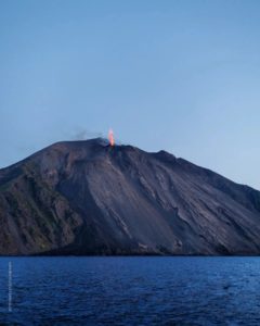 Lire la suite à propos de l’article August 10, 2023. EN. Italy : Stromboli , Indonesia : Karangetang , Chile : Hudson , Japan : Sakurajima , Colombia : Chiles / Cerro Negro .