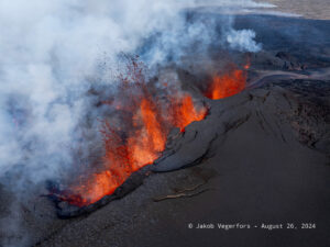 Lire la suite à propos de l’article August 30, 2024. EN. Iceland : Reykjanes Peninsula , Italy : Stromboli , Indonesia : Dukono , Colombia : Galeras , Guatemala : Fuego .