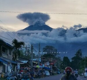 Lire la suite à propos de l’article 09 Novembre 2024. FR. Philippines : Kanlaon , Indonésie : Lewotobi Laki-laki , Islande : Péninsule de Reykjanes , Italie : Stromboli , Kamchatka : Sheveluch .