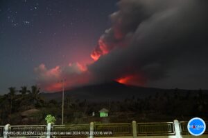 Lire la suite à propos de l’article 10 Novembre 2024. FR. Indonésie : Lewotobi Laki-laki , Indonésie : Merapi , Chili : Copahue , Equateur : Sangay , Mexique : Popocatepetl .