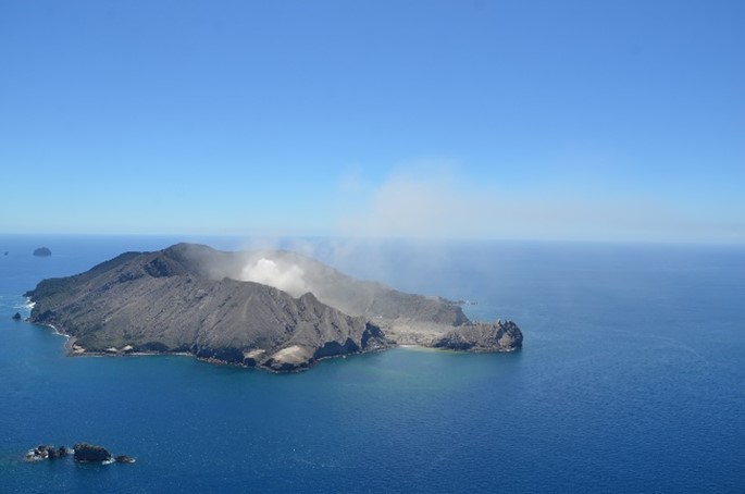 Lire la suite à propos de l’article January 28, 2025. EN. New Zealand : White Island , Peru : Ubinas , Indonesia : Ibu , Costa Rica : Rincon de la Vieja / Turrialba , La Martinique : Mount Pelée .