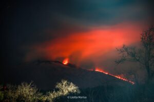 Lire la suite à propos de l’article 24 Février 2025. FR. Italie / Sicile : Etna , Nouvelle Zélande : White island , Indonésie : Ibu , Chili : Descabezado Grande , Colombie : Nevado del Ruiz .