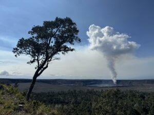 Lire la suite à propos de l’article 08 Février 2025 . FR. Hawaii : Kilauea , Grèce : Santorin , Colombie : Nevado del Ruiz , Indonésie : Marapi , Guatemala : Santiaguito .