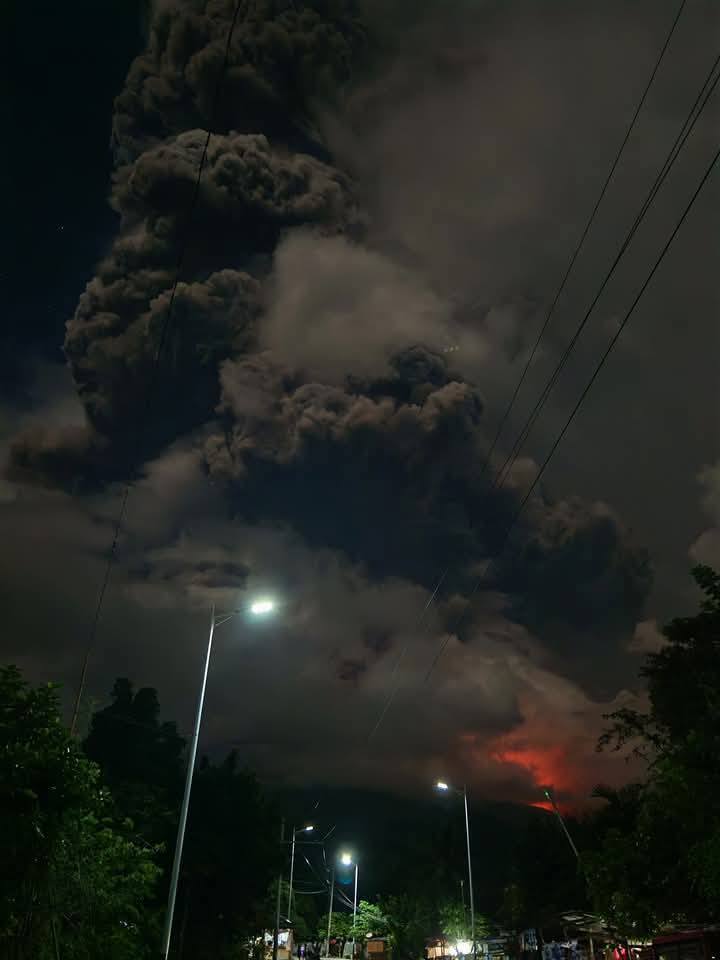 Lire la suite à propos de l’article May 13, 2025. EN. Philippines : Kanlaon , Italy / Sicily : Etna , New Zealand : White Island , Hawaii : Kilauea , Philippines : Bulusan .