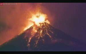 Lire la suite à propos de l’article June 7, 2025. EN. Guatemala : Fuego , Alaska : Spurr , Indonesia : Dukono , Chile : Lascar , Colombia : Nevado del Ruiz .