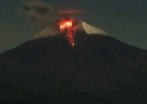 Lire la suite à propos de l’article June 15, 2025. EN. Indonesia : Raung , Costa Rica : Poas , Colombia : Galeras , Ecuador : Sangay , Guatemala : Santiaguito .
