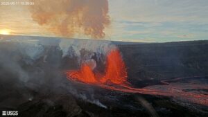 Lire la suite à propos de l’article June 12, 2025. EN. Hawaii : Kilauea , Guatemala : Fuego , Japan : Suwanosejima , Indonesia : Raung , Tonga Islands : Home Reef .