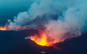 Lire la suite à propos de l’article 20 Juillet 2025. FR. Islande : Péninsule de Reykjanes , Indonésie : Ili Lewotolok , Indonésie : Lamongan , Colombie : Nevado del Ruiz , Equateur : El Reventador .