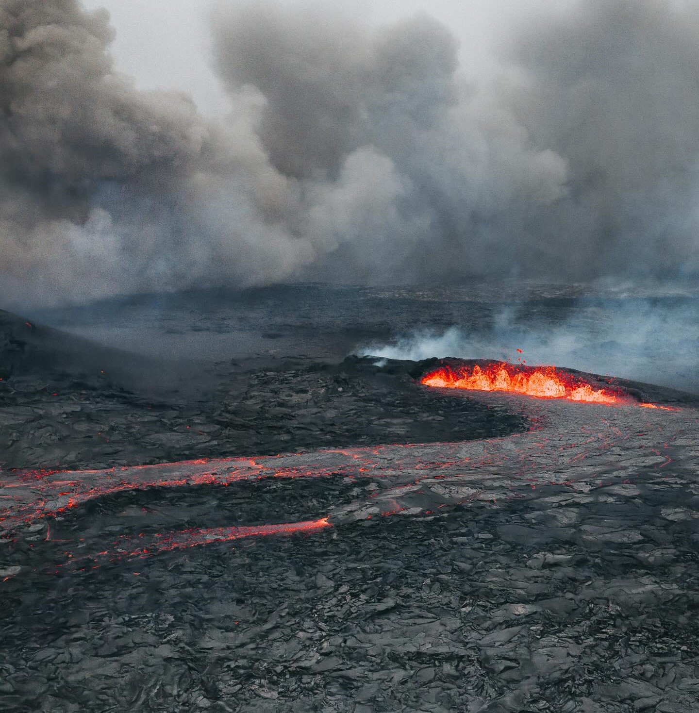 Lire la suite à propos de l’article 23 Juillet 2025 . FR. Islande : Péninsule de Reykjanes , Indonésie : Marapi , Italie / Sicile : Etna , Italie : Stromboli , Chili : Planchon-Peteroa .