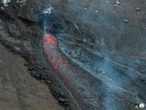 Lire la suite à propos de l’article 12 Aout 2025. FR. Italie / Sicile : Etna , Philippines : Taal , Indonésie : Lewotobi Laki – Laki , Indonésie : Marapi , Chili : Hudson .