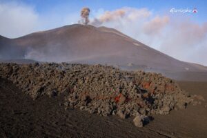 Lire la suite à propos de l’article 25 Aout 2025. FR. Italie / Sicile : Etna , Islande : Hafrafellslón , Indonésie : Lewotobi Laki-laki , Equateur : Sangay , Costa Rica : Poas .