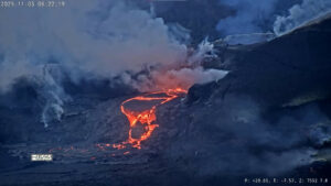 Lire la suite à propos de l’article November 4, 2025. EN. Hawaii : Kilauea , New Zealand : White Island , Kamchatka : Krasheninnikov , United States : Yellowstone , Indonesia : Kerinci .