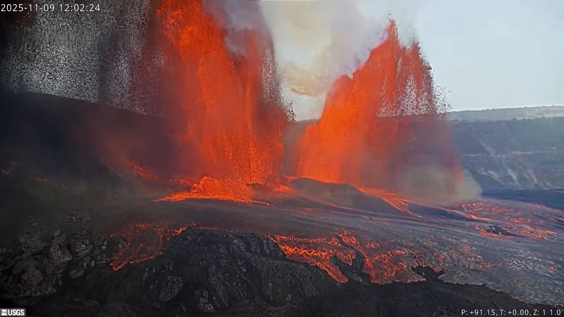 Lire la suite à propos de l’article November 10, 2025. EN. Hawaii : Kilauea , Italy : Stromboli , Indonesia : Merapi , Ecuador : El Reventador , Kamchatka : Bezymianny .