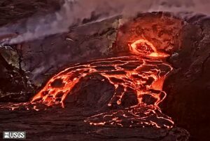 Lire la suite à propos de l’article 8 Novembre 2025. FR. Hawaii : Kilauea , Philippines : Mayon , Chili : Complexe volcanique de Planchón-Peteroa , Iles Canaries : Pico del Teide , Italie : Campi Flegrei .