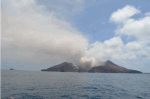 Lire la suite à propos de l’article November 24, 2025. EN. New Zealand : White Island , Philippines : Kanlaon , Ethiopia : Afar Region (Hayli Gubbi , Erta Ale ?) , Hawaii : Kilauea , Ecuador : El Reventador .