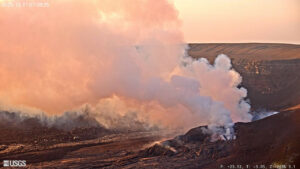 Lire la suite à propos de l’article 15 Décembre 2025. FR. Hawaii : Kilauea , Colombie : Puracé – Chaîne volcanique Los Coconucos , Indonésie : Marapi , Equateur : Sangay , Guatemala : Santiaguito .