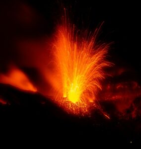 Lire la suite à propos de l’article December 17, 2025. EN. Italy : Stromboli , New Zealand : Ruapehu , Indonesia : Ibu , Colombia : Purace – Los Coconucos volcanic chain , Costa Rica : Poas / Rincon de la Vieja .