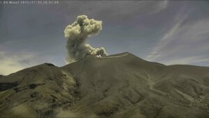 Lire la suite à propos de l’article December 5, 2025. EN. Colombia : Puracé – Los Coconucos Volcanic Range , Indonesia : Bur Ni Telong , Chile : Laguna del Maule , Guatemala : Fuego , Hawaii : Kilauea .