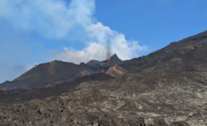 Lire la suite à propos de l’article February 18, 2026. EN. La Réunion Island : Piton de la Fournaise , Italy : Stromboli , Italy / Sicily : Etna , Iceland : Reykjanes Peninsula , Colombia : Chiles / Cerro Negro .