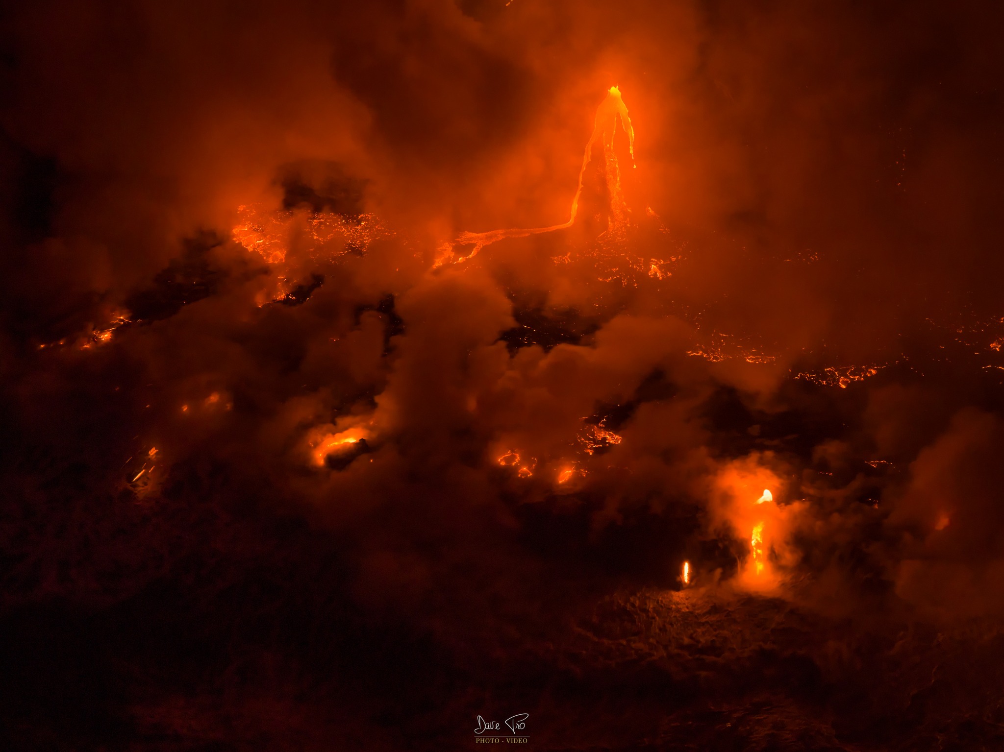 You are currently viewing 18 Mars 2026. FR. Ile de La Réunion : Piton de la Fournaise , Italie : Stromboli , Islande : Peninsule de Reykjanes , Philippines : Kanlaon , Indonésie : Semeru .