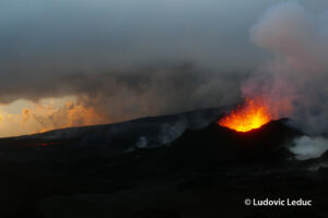 Lire la suite à propos de l’article 24 Mars 2026. FR. Ile de La Réunion : Piton de la Fournaise , Costa Rica : Turrialba , Nouvelle Zélande : White Island , Chili : Planchón-Peteroa , Pérou : Sabancaya .