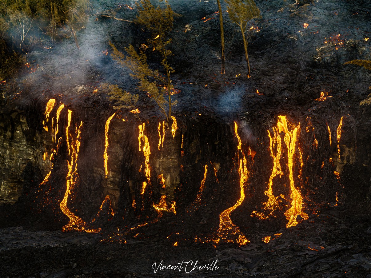 You are currently viewing 22 Mars 2026. FR. Ile de La Réunion : Piton de la Fournaise , Philippines : Bulusan , Indonésie : Guntur , Equateur : Sangay , Hawaii : Kilauea .