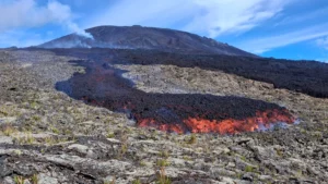 Lire la suite à propos de l’article 6 Mars 2026. FR. Indonésie : Lewotobi Laki-laki , Ile de la Réunion : Piton de la Fournaise , Chili : Lascar , Colombie : Puracé – Chaîne volcanique Los Coconucos , Archipel du Vanuatu : Ambae .