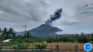Lire la suite à propos de l’article April 27, 2026. EN. Indonesia : Lewotobi Laki-laki , Ecuador : Sangay , Colombia : Cerro Machín , Hawaii : Kilauea , Guatemala : Fuego .