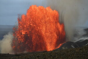 Lire la suite à propos de l’article 2 Juin 2026. FR. Hawaii : Kilauea , Islande : Mosfellsheiði , Etats- Unis : Yellowstone , Indonésie : Lewotobi Laki-laki , Equateur : El Reventador .