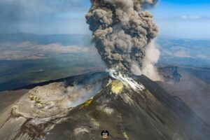 Lire la suite à propos de l’article July 31, 2026. EN. Italy / Sicily : Etna , Philippines : Bulusan , Indonesia : Anak Krakatau , Japan : Tokachidake , Japan : Kuchinoerabujima .