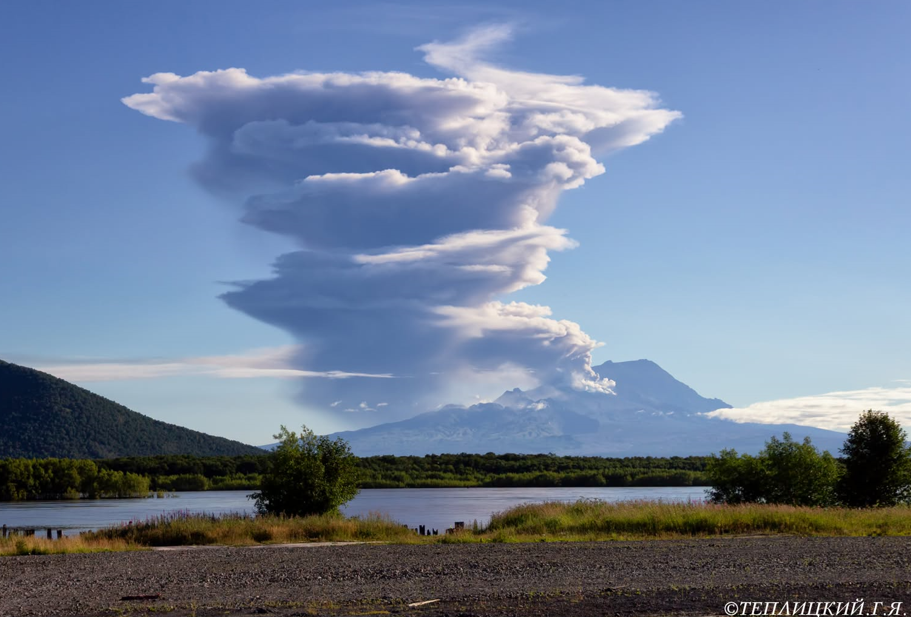 Lire la suite à propos de l’article July 25, 2026. EN. Alaska : Katmai , Kamchatka : Sheveluch , Indonesia : Lewotobi Laki-laki , Martinique : Mount Pelée , Costa Rica : Poás .