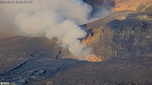 Lire la suite à propos de l’article 4 Aout 2026. FR. Hawaii : Kilauea , Indonésie : Lewotobi Laki-laki , Martinique : Montagne Pelée , Guatemala : Santiaguito , Perou : Sabancaya .
