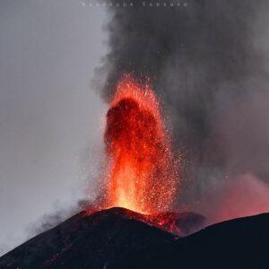 Lire la suite à propos de l’article August 18, 2026. EN . Italy / Sicily : Etna , Indonesia : Anak Krakatau , Ecuador : Sangay , Guatemala : Santiaguito , Colombia : Galeras .