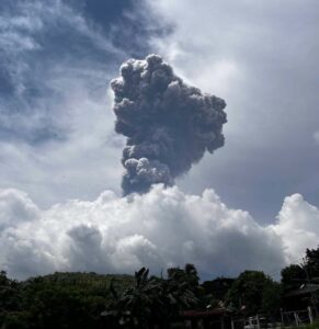 Lire la suite à propos de l’article 11 Octobre 2026. FR. Philippines : Kanlaon , Colombie : Nevado del Ruiz , Costa Rica : Rincón de la Vieja , Indonésie : Ibu , Equateur : El Reventador .