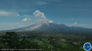 Lire la suite à propos de l’article 24 Octobre 2026. FR. Indonésie : Semeru , Italie : Campi Flegrei , Hawaii : Kilauea , Guatemala : Santiaguito , Colombie : Chiles – Cerro Negro .