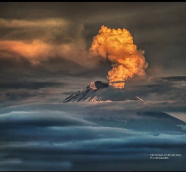 September 01 , 2017. EN.  Piton de la Fournaise , Bezymianny , Mauna Loa , Popocatepetl .